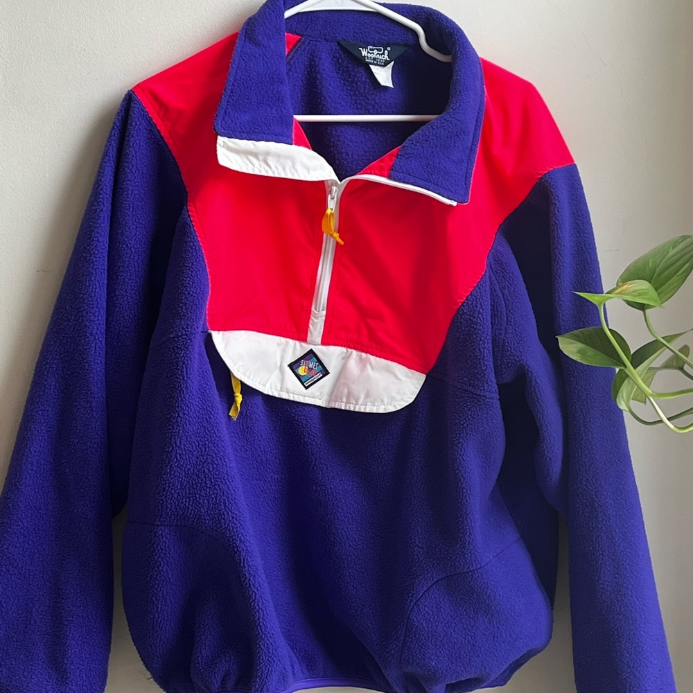 Woolrich perfect condition neon pullover fleece